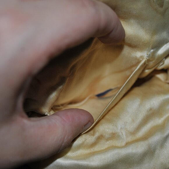 Vintage/Antique Beaded Satin Evening Purse with Unique Design - Picture 14 of 14